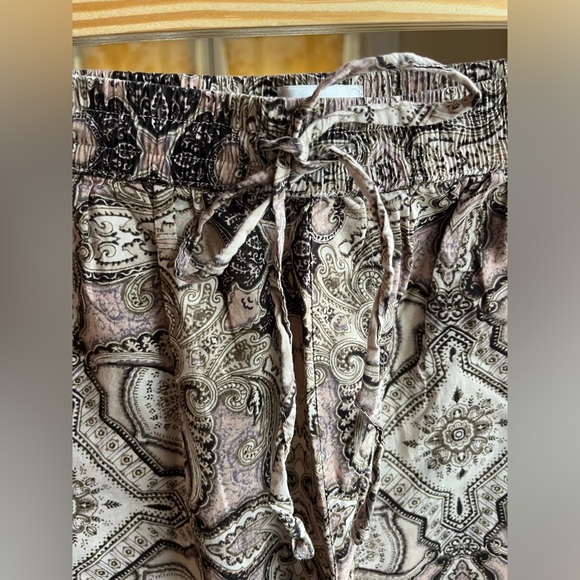 Printed Tapered Pant - Picture 3 of 4